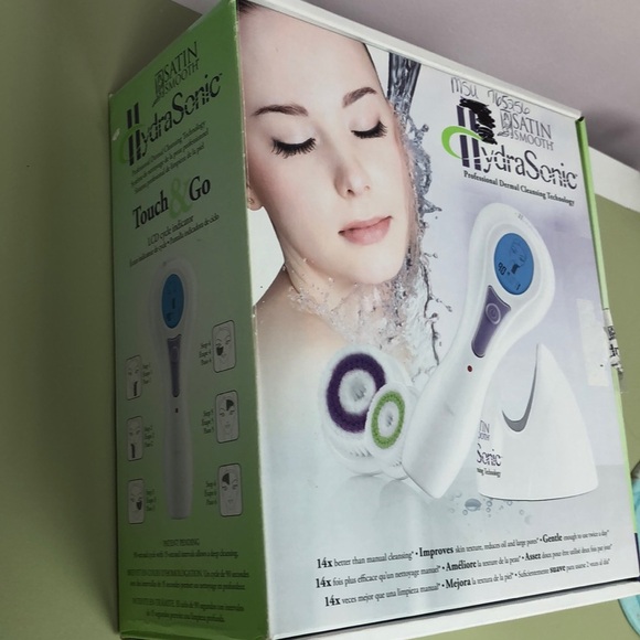 Satin Smooth HydraSonic Facial Cleanser